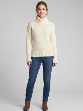 🤍 GAP Ivory Chunky Knit Cowl Neck Sweater – Small